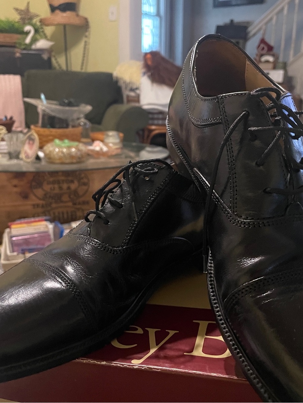 Men's Black Leather Cap-Toe Derby Dress Shoes